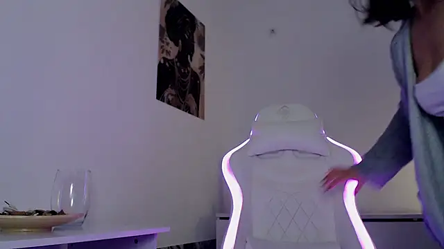 Snapshot of Simply_the_best chatting on February 1, 2025, 8:26 pm Simply the best online show from February 1, 2025, 8:26 pm