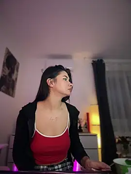 Simply the best online show from February 5, 2026, 3:49 pm