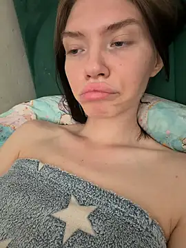 Lisaaa Alisa online show from June 9, 2026, 8:26 am