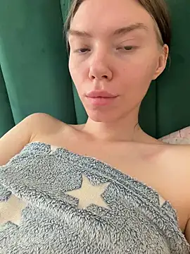 Lisaaa Alisa online show from June 18, 2026, 7:41 am