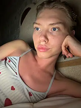 Lisaaa Alisa online show from June 28, 2026, 7:31 pm