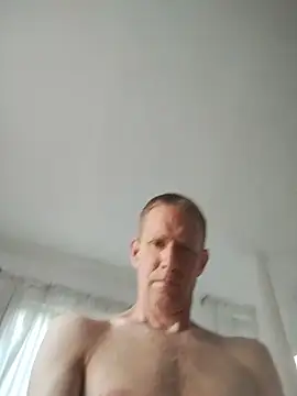 Snapshot of Blondinet92 chatting on July 9, 2026, 6:56 pm Blondinet92 online show from July 9, 2026, 6:56 pm