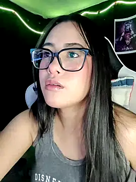 Janna mnt online show from October 13, 2025, 3:39 am