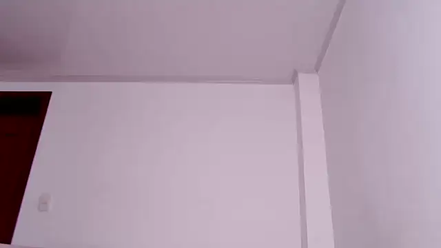 Snapshot of caarlywhitee chatting on September 15, 2025, 8:20 pm caarlywhitee online show from September 15, 2025, 8:20 pm