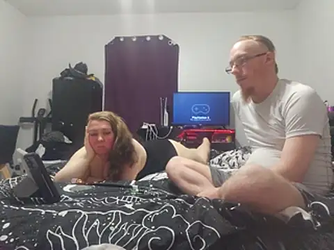ShowNTellLovers online show from June 30, 2026, 4:02 am