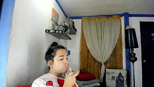 Snapshot of SARAMISHA chatting on June 8, 2026, 1:33 pm SARAMISHA online show from June 8, 2026, 1:33 pm