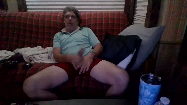 lateniter online show from March 8, 2026, 10:19 am