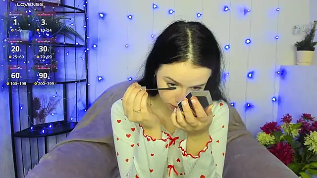 Lori  Hell online show from February 14, 2025, 2:50 am