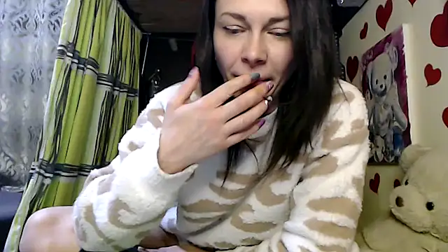 Snapshot of HarleyQuinn_69 chatting on February 28, 2025, 11:12 pm HarleyQuinn 69 online show from February 28, 2025, 11:12 pm