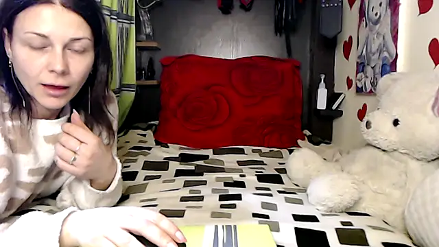 Snapshot of HarleyQuinn_69 chatting on March 8, 2025, 5:22 pm HarleyQuinn 69 online show from March 8, 2025, 5:22 pm