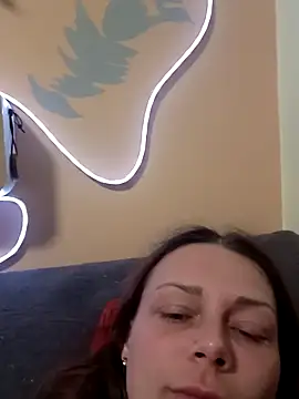 HarleyQuinn 69 online show from May 13, 2026, 4:04 pm