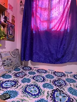 Snapshot of LiliJones_ chatting on November 7, 2025, 2:06 pm LiliJones online show from November 7, 2025, 2:06 pm