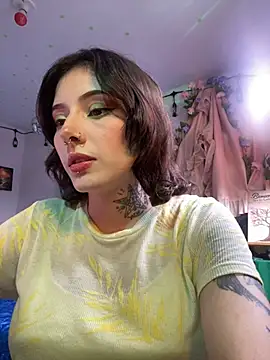 LiliJones  online show from April 27, 2026, 6:50 pm