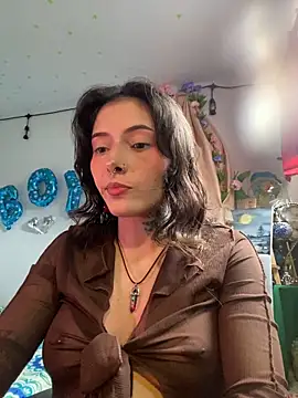 Snapshot of LiliJones_ chatting on May 17, 2026, 8:27 pm LiliJones online show from May 17, 2026, 8:27 pm