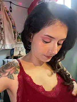Snapshot of LiliJones_ chatting on May 30, 2026, 9:56 pm LiliJones online show from May 30, 2026, 9:56 pm