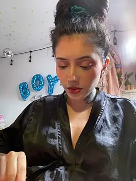 Snapshot of LiliJones_ chatting on June 4, 2026, 2:34 pm LiliJones online show from June 4, 2026, 2:34 pm