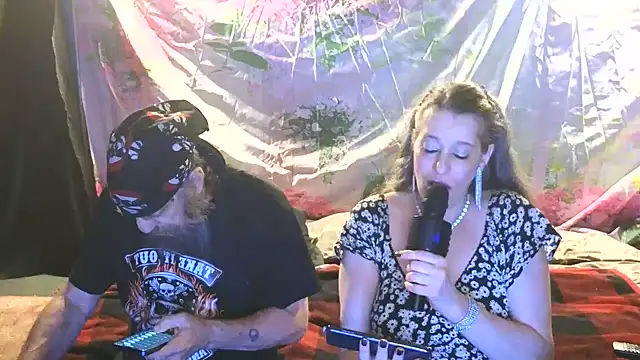 Snapshot of PropertyAndBiker chatting on June 17, 2026, 11:05 pm PropertyAndBiker online show from June 17, 2026, 11:05 pm
