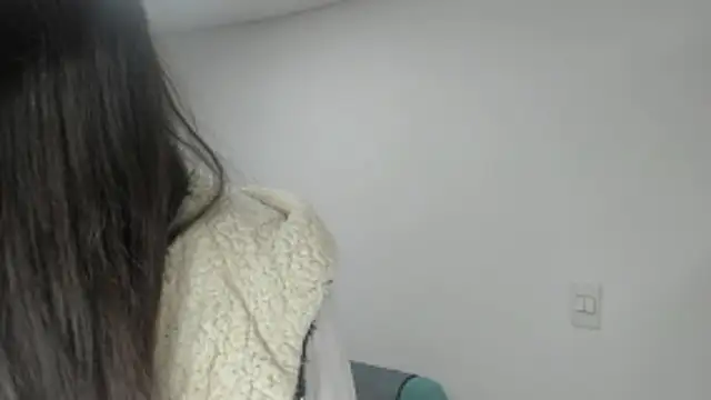Luna Dumont online show from April 24, 2026, 11:23 am