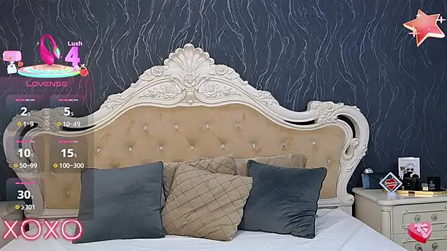 Lauren Saint online show from March 18, 2025, 8:47 am