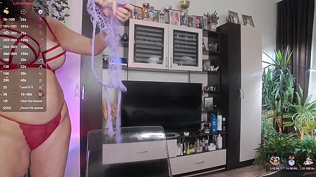 Snapshot of SheilaRyan chatting on March 2, 2026, 5:08 am SheilaRyan online show from March 2, 2026, 5:08 am