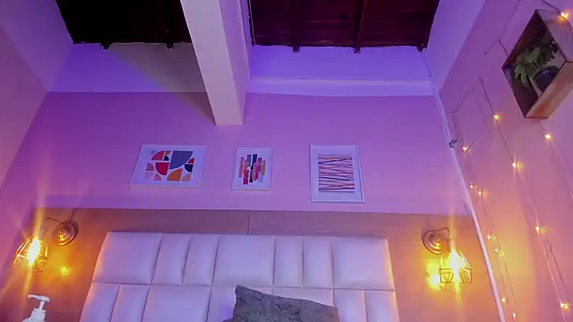 Snapshot of Dollar-girl chatting on January 24, 2025, 1:56 am Dollar-girl online show from January 24, 2025, 1:56 am