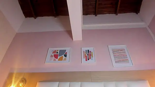 Snapshot of Dollar-girl chatting on January 25, 2025, 6:02 pm Dollar-girl online show from January 25, 2025, 6:02 pm