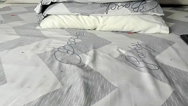 maybelline69 online show from October 16, 2025, 4:30 pm