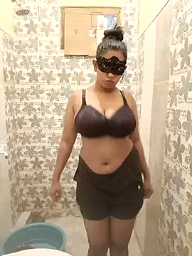 Snapshot of OneDisplay chatting on December 8, 2024, 12:52 pm OneDisplay online show from December 8, 2024, 12:52 pm