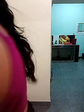 Snapshot of OneDisplay chatting on December 12, 2024, 5:15 pm OneDisplay online show from December 12, 2024, 5:15 pm