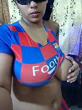 Snapshot of OneDisplay chatting on December 27, 2024, 12:07 am OneDisplay online show from December 27, 2024, 12:07 am