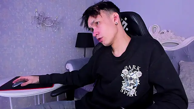 CalvinOwens online show from February 4, 2025, 8:13 am