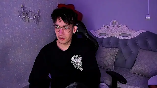 CalvinOwens online show from February 9, 2025, 7:05 am