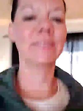 Snapshot of SidneyRaee chatting on December 30, 2024, 5:44 pm SidneyRaee online show from December 30, 2024, 5:44 pm