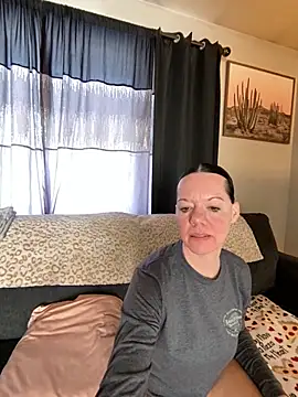 Snapshot of SidneyRaee chatting on January 13, 2025, 4:19 pm SidneyRaee online show from January 13, 2025, 4:19 pm