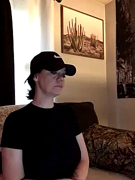 Snapshot of SidneyRaee chatting on October 7, 2025, 4:04 pm SidneyRaee online show from October 7, 2025, 4:04 pm