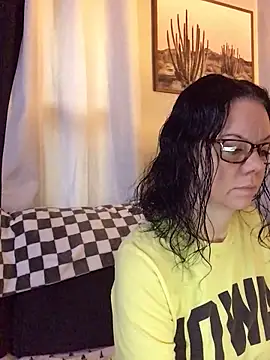 Snapshot of SidneyRaee chatting on November 24, 2025, 3:01 pm SidneyRaee online show from November 24, 2025, 3:01 pm