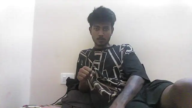 Snapshot of just_fucks chatting on October 3, 2025, 7:00 pm just fucks online show from October 3, 2025, 7:00 pm