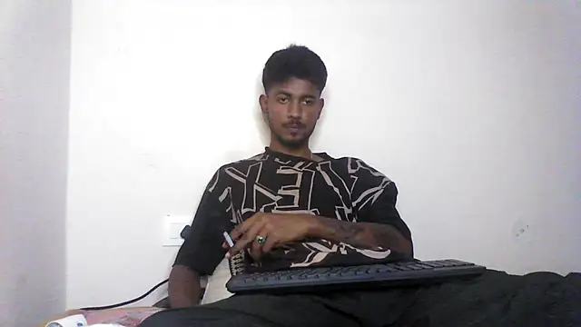 Snapshot of just_fucks chatting on October 11, 2025, 7:12 pm just fucks online show from October 11, 2025, 7:12 pm