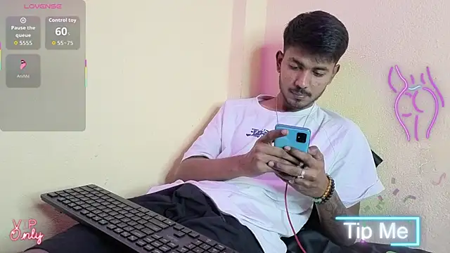 just fucks online show from February 4, 2026, 7:31 pm