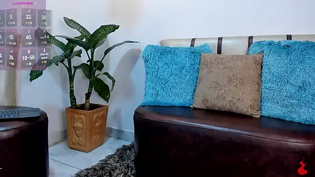 Snapshot of kayleeScott chatting on January 29, 2025, 1:05 am kayleeScott online show from January 29, 2025, 1:05 am