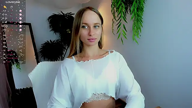 Snapshot of Mad1en chatting on December 5, 2024, 4:20 am Mad1en online show from December 5, 2024, 4:20 am