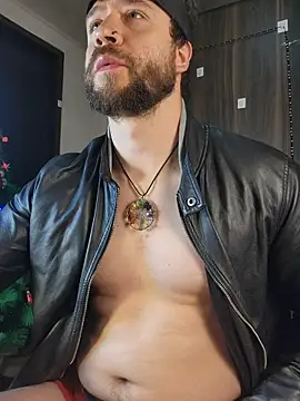 just maxii online show from December 17, 2025, 11:55 pm