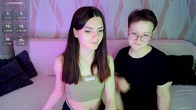  crazy baby  online show from September 22, 2025, 8:11 pm