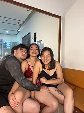 Nina-Eros1 online show from February 5, 2026, 8:13 pm