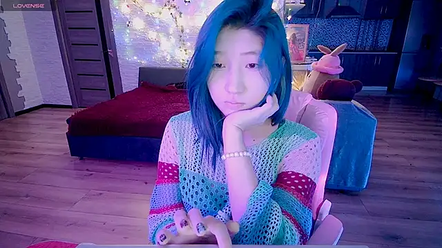 Snapshot of Akemilun chatting on December 7, 2024, 2:20 am Akemilun online show from December 7, 2024, 2:20 am