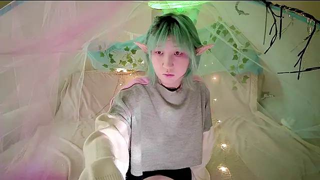 Snapshot of Akemilun chatting on October 24, 2025, 6:10 am Akemilun online show from October 24, 2025, 6:10 am