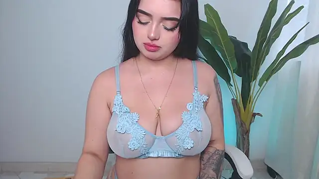 Snapshot of sophialorens_s chatting on March 5, 2025, 7:06 pm sophialorens s online show from March 5, 2025, 7:06 pm