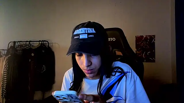 angelitofemboy online show from November 23, 2025, 2:44 am