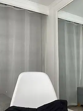 ImAlicee online show from February 18, 2025, 11:41 pm