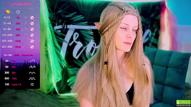 Snapshot of Flash_Summer chatting on December 10, 2024, 1:11 am Flash Summer online show from December 10, 2024, 1:11 am